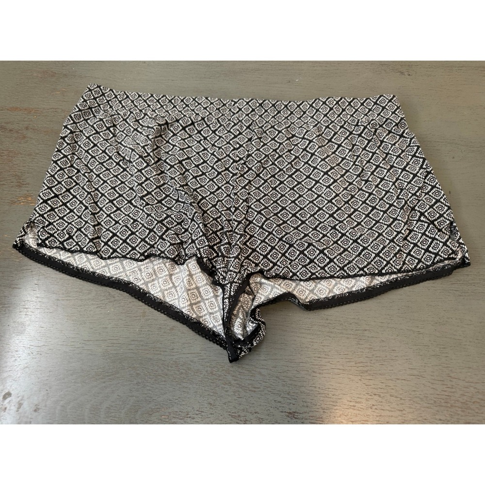 Secret Treasures Women 2X Black Soot Print Rayon Pajama Sleep Shorts S2062558A